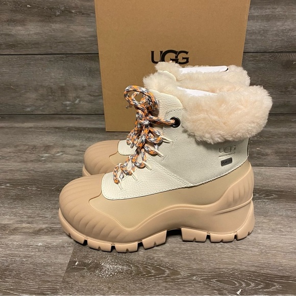 UGG | Adiroam Hiker Ankle Boots Fossil White New - Picture 11 of 13